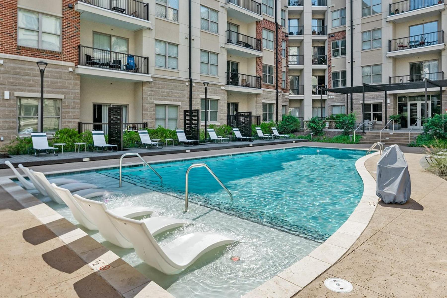 Uptown 4Th Ward Luxury Apt Year-Round Pool Charlotte Exterior photo
